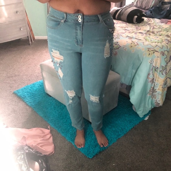 Jeweled 💎 jeans - Picture 2 of 9